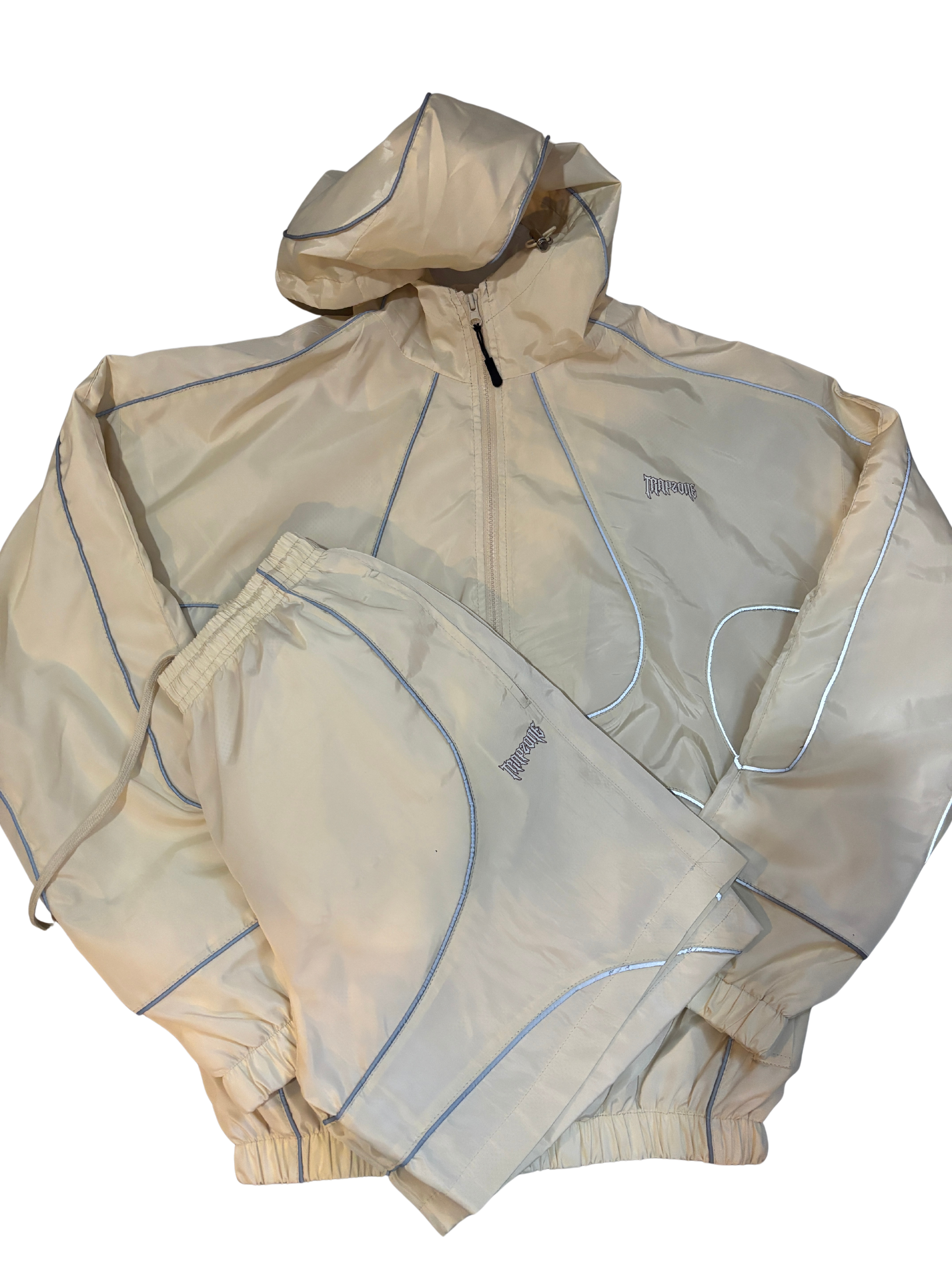 Trapzone Reflective Windbreaker Short Set Cream